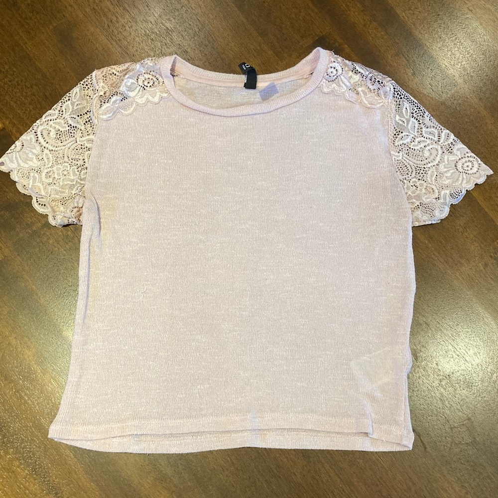 Pink lace sleeve t-shirt